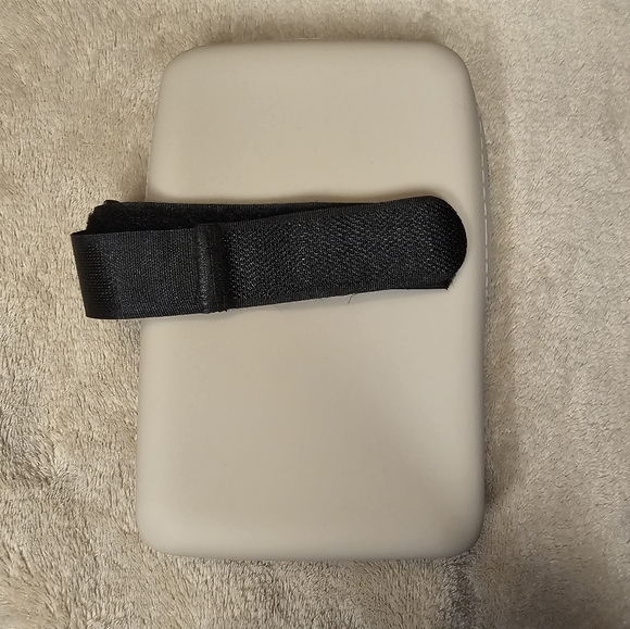 Stanley cup Silicone Wallet pouch in Taupe Color - Picture 2 of 5